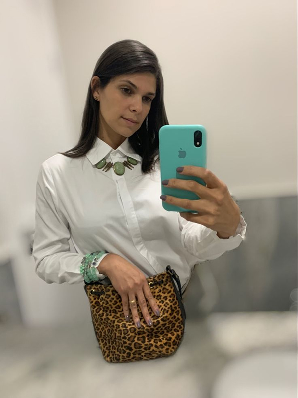 Como usar colar e camisa